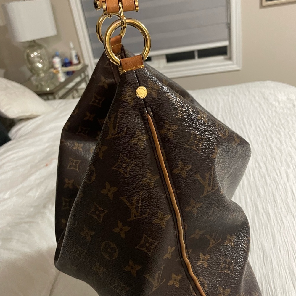 Louis Vuitton authentic bag